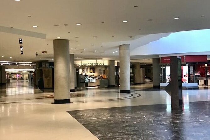 PATH - A Walking Tour of Toronto's Underground City - Exploring the Underground City