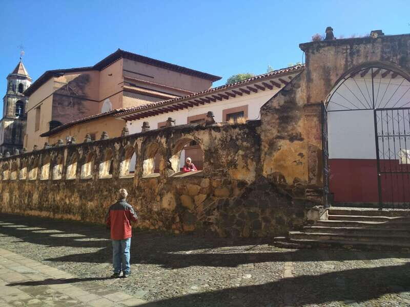 Patzcuaro - Janitzio Tour to watch the "butterfly nets" - Why This Tour Can Be a Great Choice