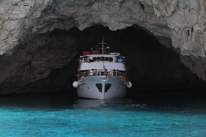 Paxos Antipaxos the best boat trip from Corfu - FAQ