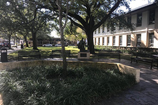 Peacocks, Presidents and Puzzles - The Winter Park Walking Tour + Boat - The Real-World Experience: What Travelers Say