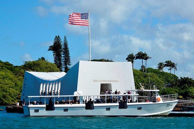 Pearl Harbor USS Arizona Memorial - Who Is This Tour Best For?