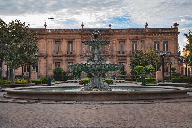 Pedestrian Tour in San Luis Potosí Downtown Historic District - Plaza de Aranzazu and the Old Franciscan Convent