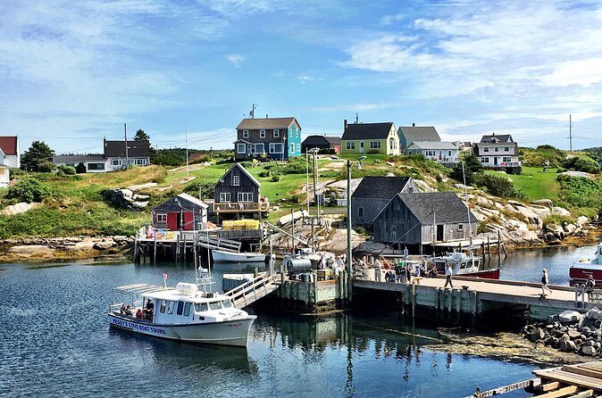 Peggy's Cove and Lunenburg- 6 hour Tour - Who Should Sign Up?