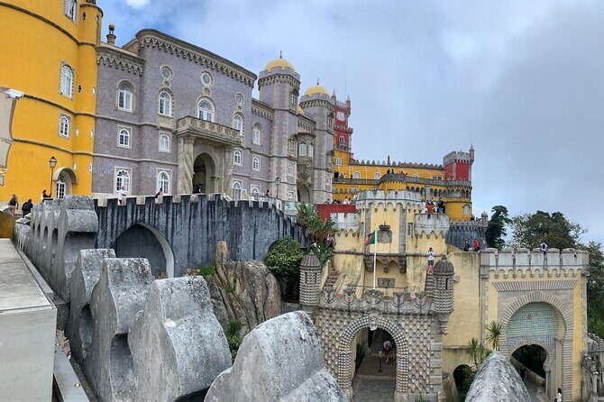 Pena Palace and Park and Vila de Sintra Private Half Day Tour - Overall Experience and Who Its Best For