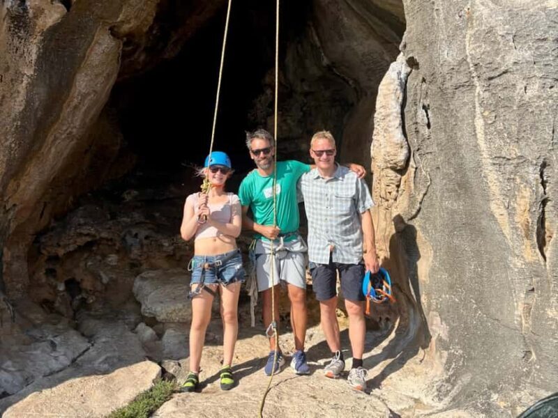 Peniche: Climbing on the beautiful cliffs by the sea. Certified guide. - Equipment and Additional Details