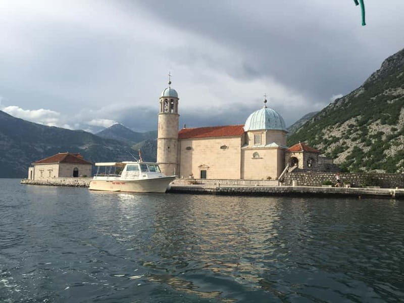 Perast Kotor Bay: boat ride to Our lady of the Rocks & back - FAQ
