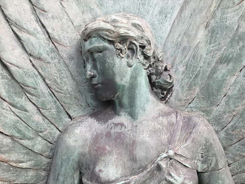 Père-Lachaise in Paris: tours in French - Why Choose a Guided Tour of Père-Lachaise?