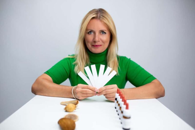 Perfume Creating Workshop in the city center - Key Points