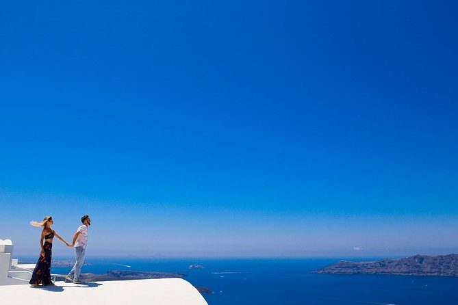 Personal Travel and Vacation Photographer Tour in Santorini - Who Should Consider This Tour?