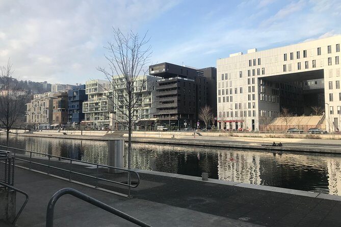 Personalized discovery of the Confluence district - Key Points