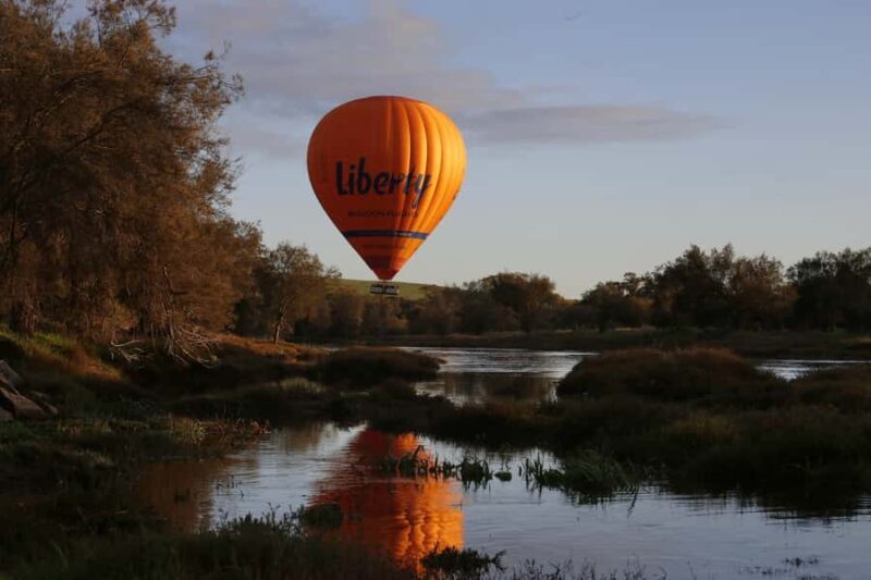 Perth to Northam: Balloon flight including shuttle bus - What to Expect: A Day in the Sky and on the Ground