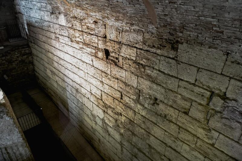 Perugia: Entry Ticket and Guided Tour of Perugia Underground - Key Points