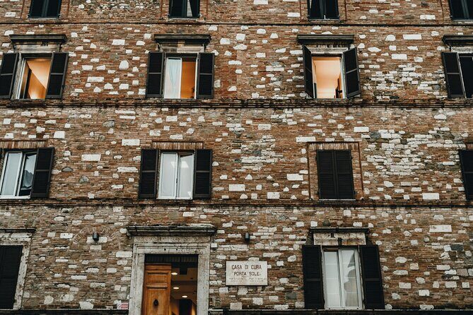 Perugia Walking Tour with Audio and Written Guide by a local - FAQs