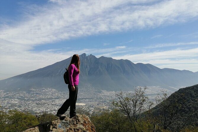 Pet friendly hiking in Cerro del Chupón - Who Should Consider This Tour?