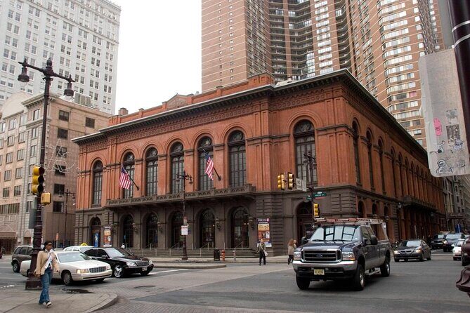 Philadelphia Architecture: Discover Every American Style on a GPS Audio Tour - Key Points