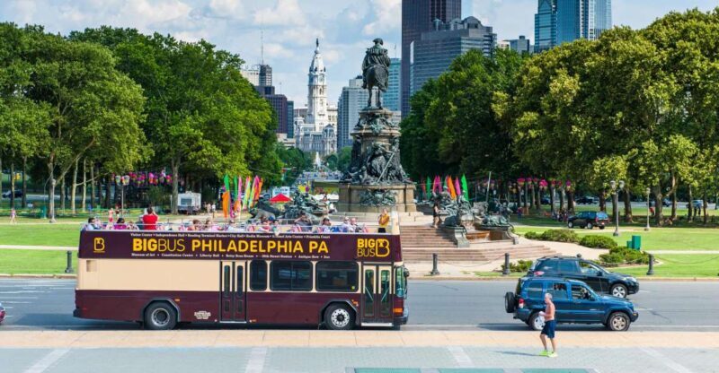 Philadelphia: Double-Decker Sightseeing Bus Tour - Key Points