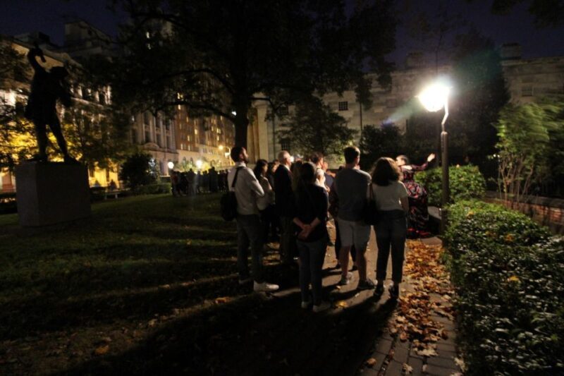 Philadelphia Ghost Tour by Candlelight - Who Should Consider This Tour?