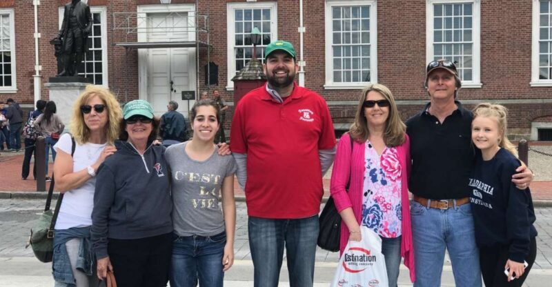 Philadelphia: Revolutionary Walk Through Historic Old City - The Guide and Atmosphere