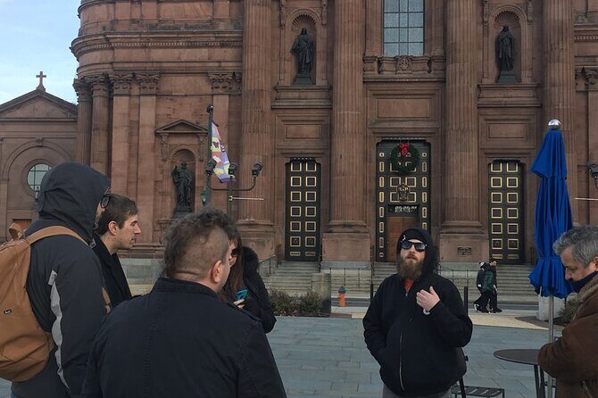 Philadelphia Secrets and Scandals 1.5 Hour Walking Tour - Key Points