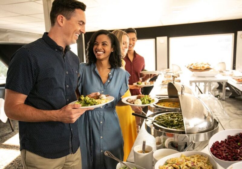 Philadelphia: Thanksgiving Early Dinner Cruise - Who Would Love This Experience?