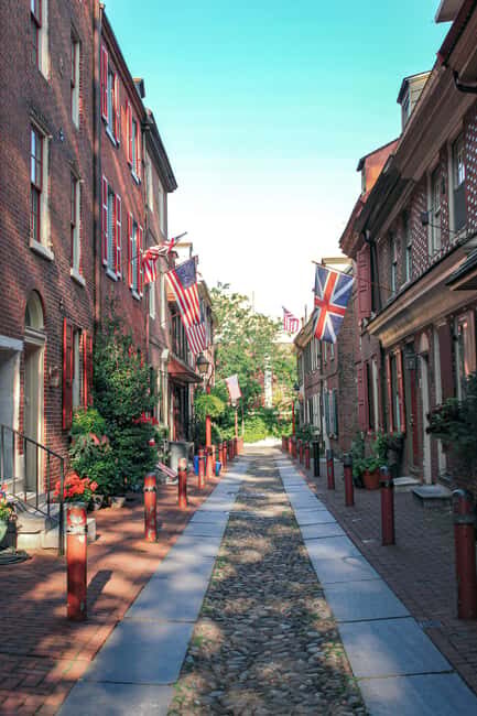 Philadelphia: Walking Tour of Colonial Nonsense - Key Points