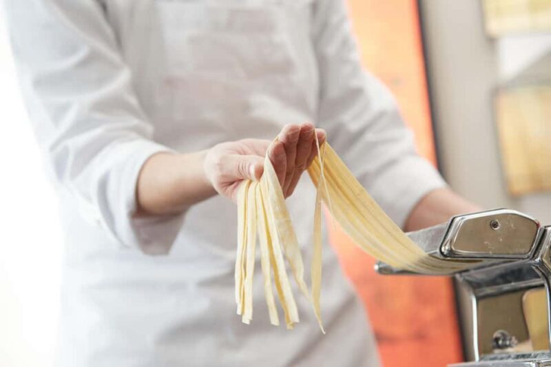 Phoenix: Alfredo Pasta Making Class With Local Chef - Key Points