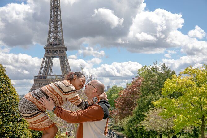 Photo Session Around Eiffel Tower - Who Is This Tour Best For?