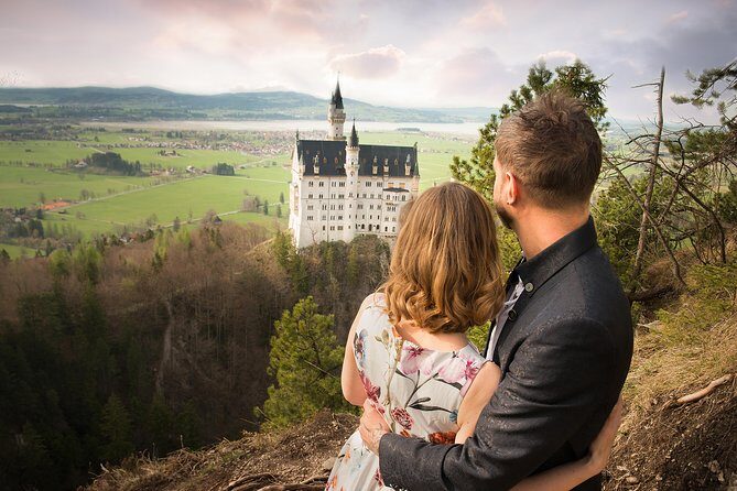 Photo session castle Neuschwanstein - Practical Considerations: Timing and Flexibility