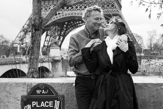 Photo Session in Paris - Photographer at the Eiffel Tower - Price and value: what $66.51 buys you in Paris