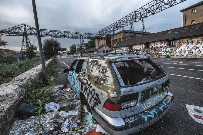 Photo Tour in the Ostiense district: forfeiture and redevelopment - Key Points