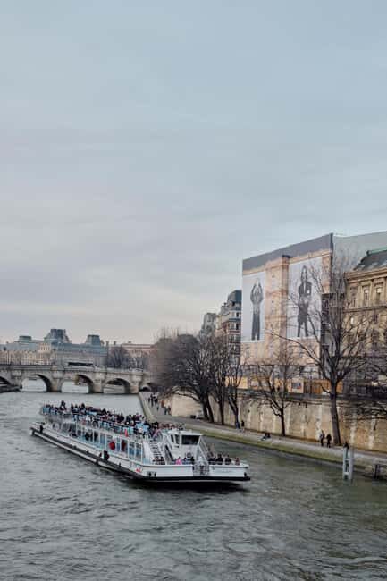 Photo Workshop in Paris sightseeing Notre Dame and Louvre - Pricing and Value