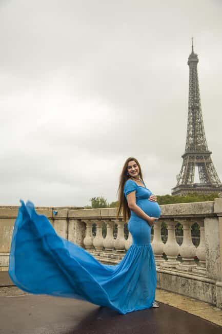 Photographer and Filmmaker in Paris - Key Points