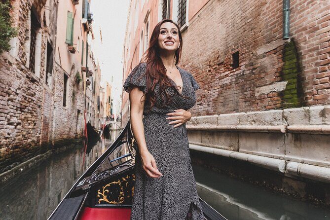 Photographer, Professional Photo shoot - Venice - Potential Drawbacks to Keep in Mind