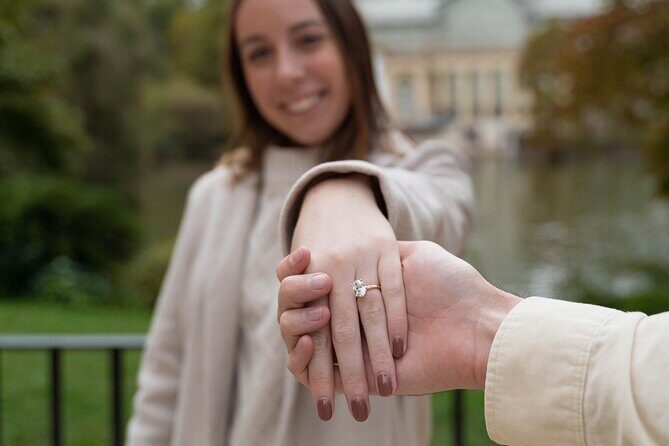 Photographic tour of Madrid with a professional photographer - Pricing and Value