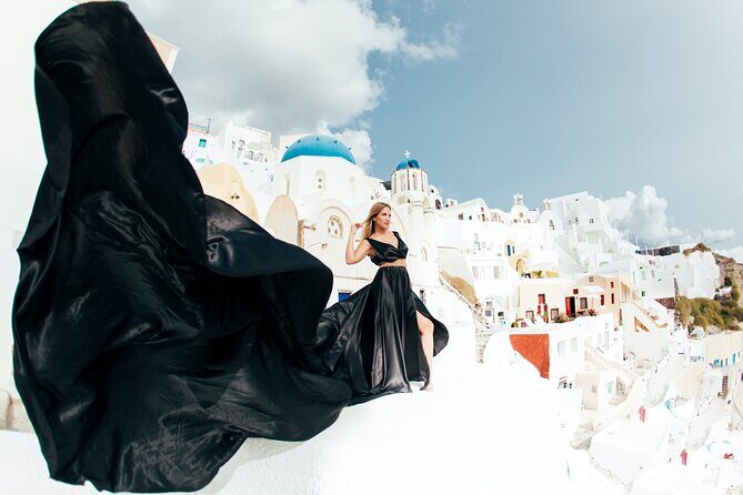 Photoshoot in Flying Dresses in Santorini - What Do the Reviews Say?
