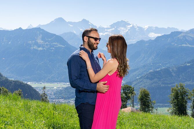 Phototour Private Photoshoot in Interlaken & Lake Brienz and Thun - Frequently Asked Questions