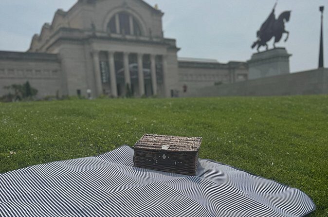 Picnic for 2-3 in Forest Park: 3-4 Restaurants in Every Basket! - FAQ