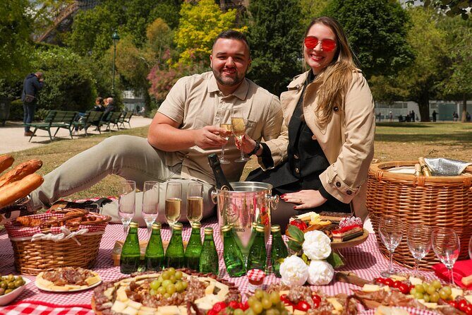 Picnic like a parisian - An in-depth look at what the tour offers