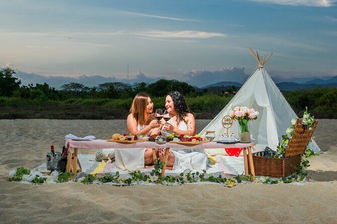 Picnic Tipi with Food and Drink - Key Points