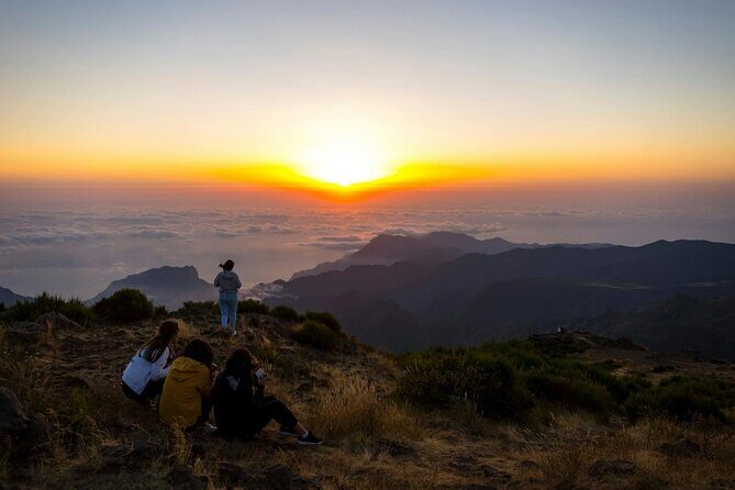 Pico do Arieiro Sunrise Tour with Local Breakfast from Funchal - Frequently Asked Questions