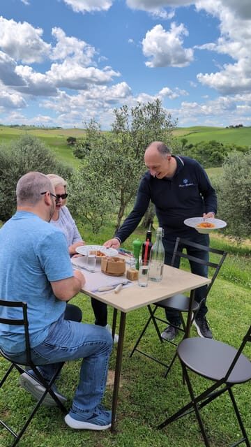 Pienza: Typical Gourmet Lunch at Ancient Tuscan Farmhouse - The Experience in Detail