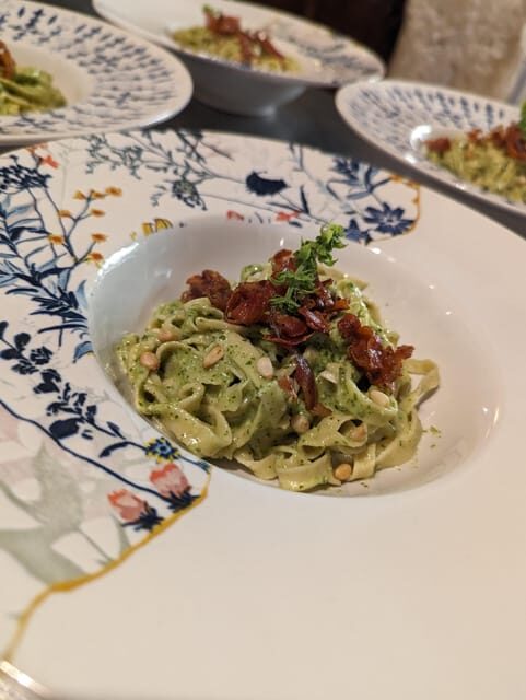 Pienza: Typical Gourmet Lunch at Ancient Tuscan Farmhouse - Who Should Consider This Experience?