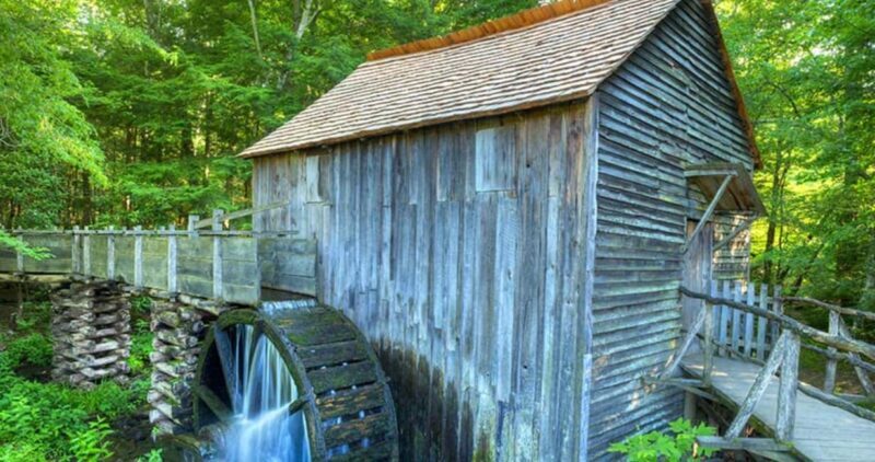 Pigeon Forge: Cades Cove Tour in a Pink Panorama Van - Itinerary Breakdown: What You Can Expect