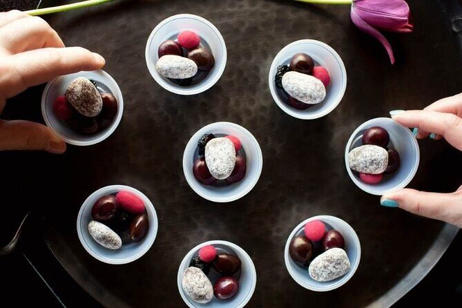 Pike Place Market Tasting Tour - Group Size, Duration, and Practicalities