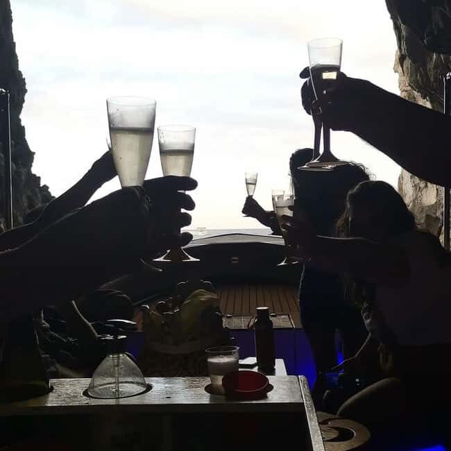 Pillirina, Ortigia, caves: Boat Tour, Snorkeling & Prosecco - Key Points