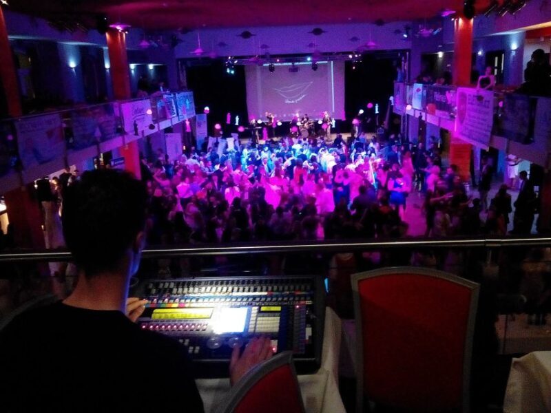 Pilsen: Pub and Club Crawl - What to Expect from the Pilsen Pub and Club Crawl