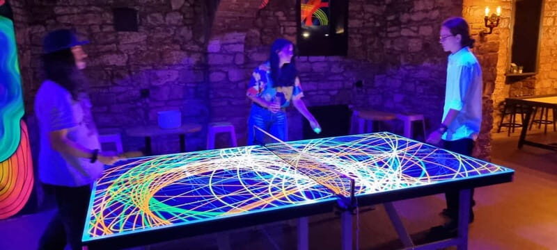 Ping pong or shuffleboard for up to 6 players - FAQ