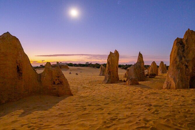 Pinnacles Desert Sunset Stargazing Adventure Tour from Perth - Who Should Consider This Tour?
