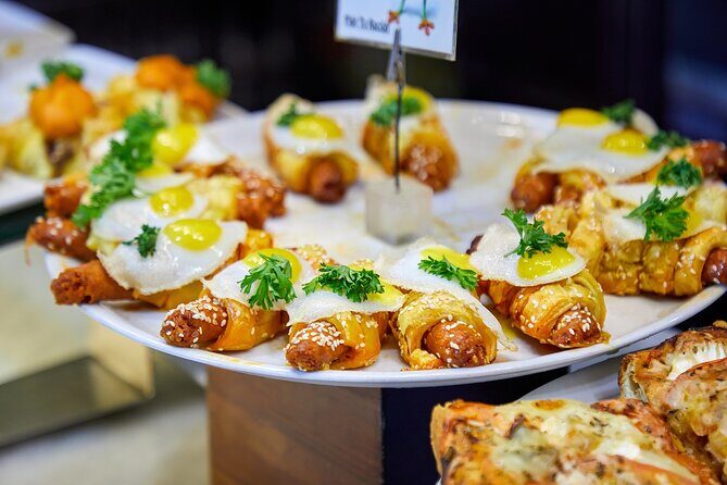 Pintxos Tasting in Bilbao Small Group or Private Walking Tour - Who Is This Tour Best For?