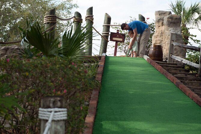 Pirate's Cove Adventure Golf Entry Ticket in Orlando - Who Should Consider Pirates Cove Adventure Golf?